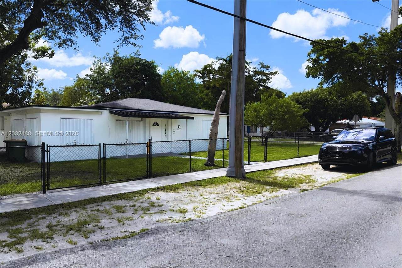 https://bt-photos.global.ssl.fastly.net/miami/1280_boomver_1_A12032488-2.jpg