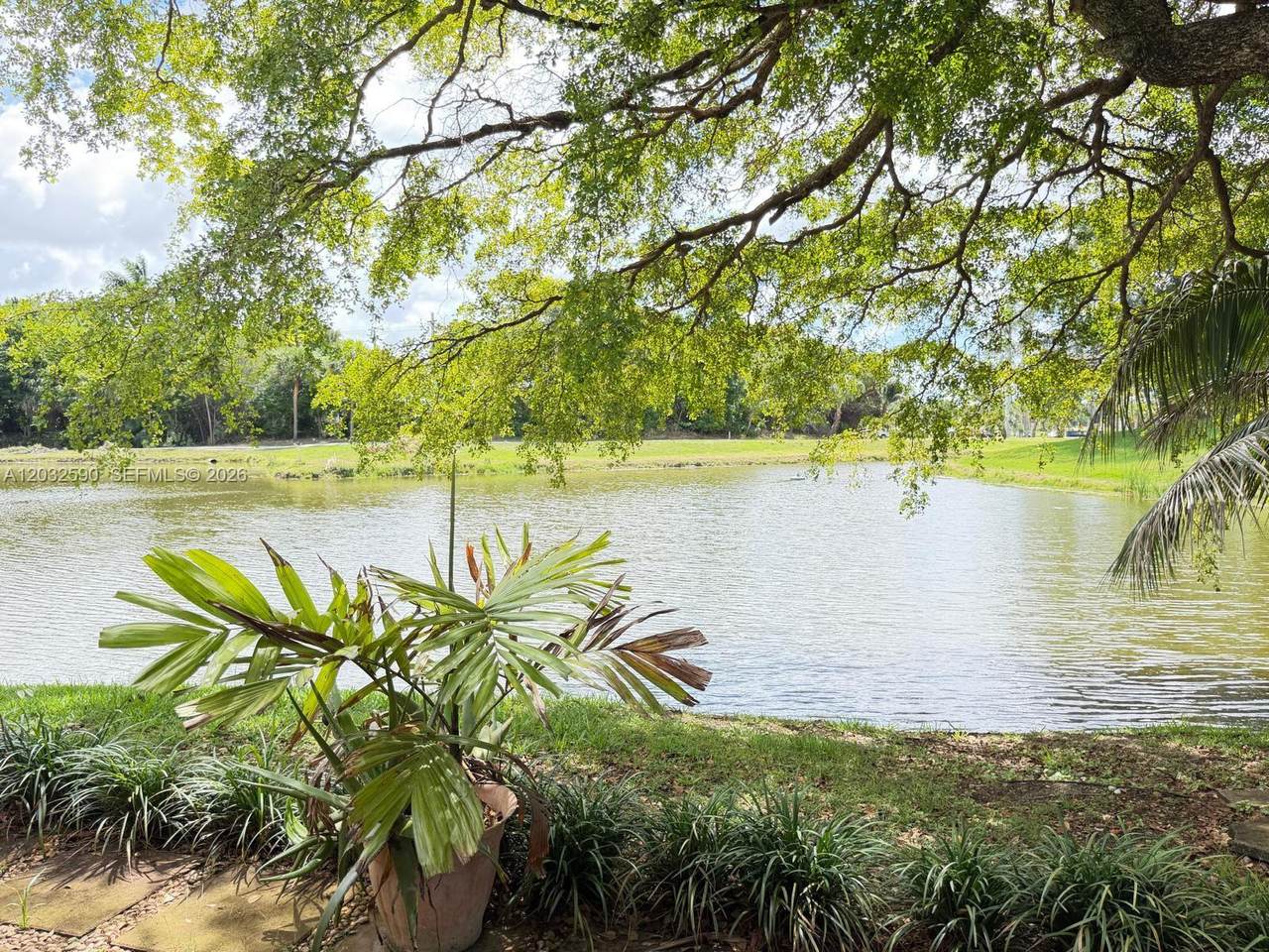 https://bt-photos.global.ssl.fastly.net/miami/1280_boomver_1_A12032590-2.jpg