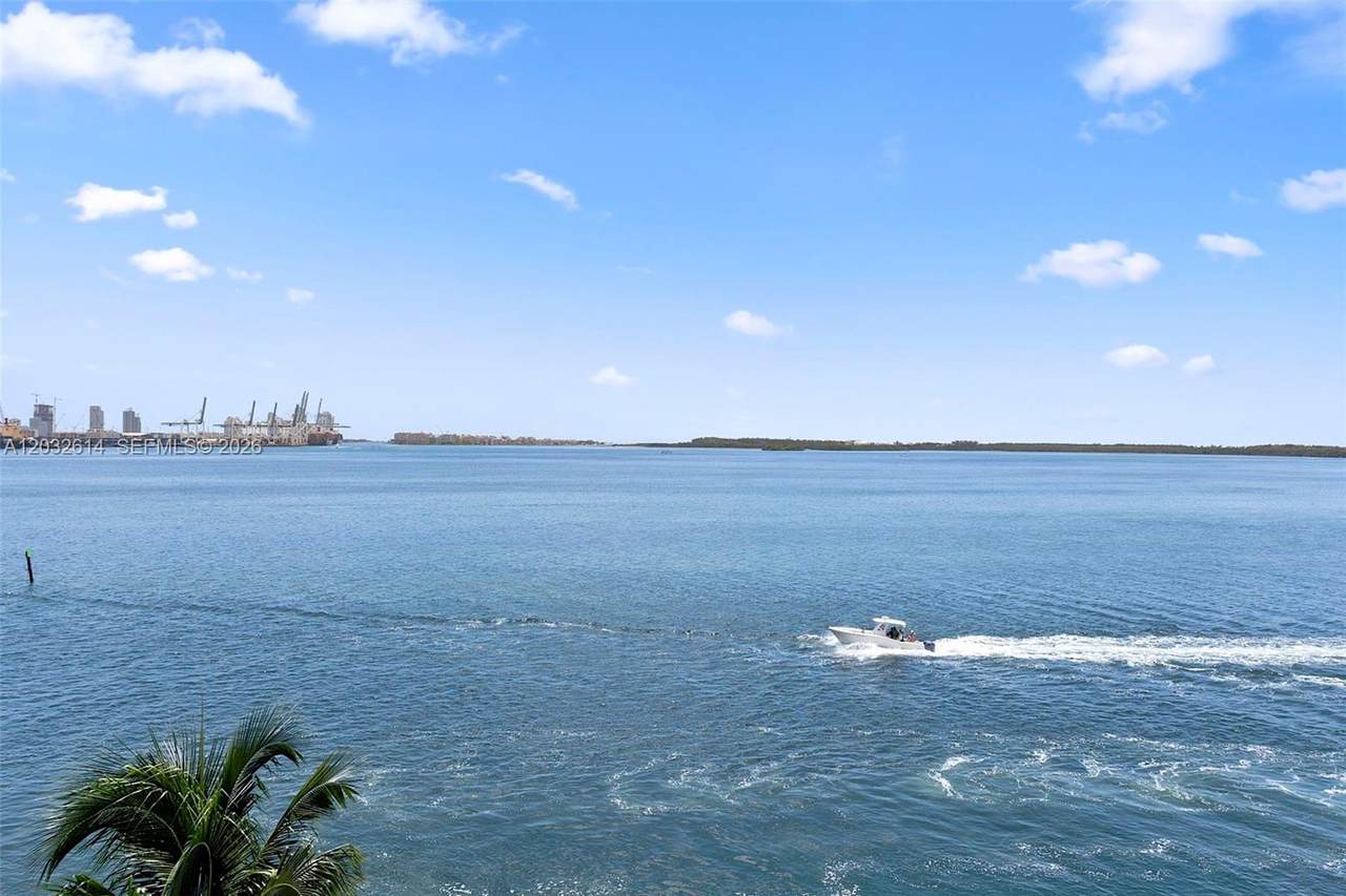 https://bt-photos.global.ssl.fastly.net/miami/1280_boomver_1_A12032614-2.jpg