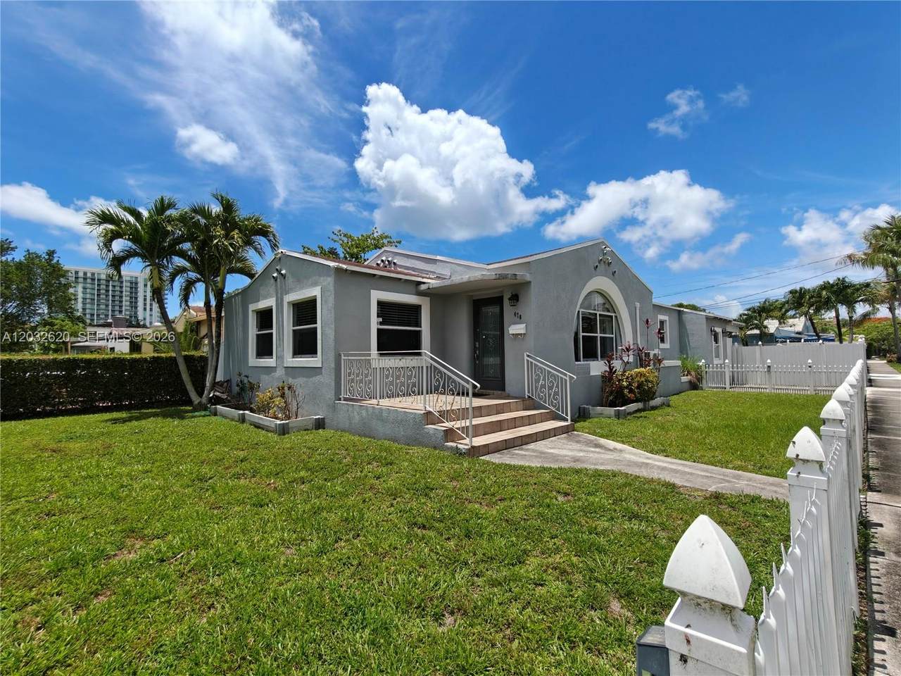 470 25th Rd - Photo 1