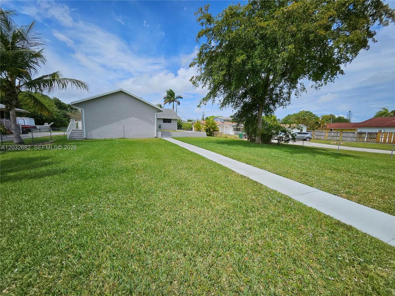 4149 52nd St - Photo 1