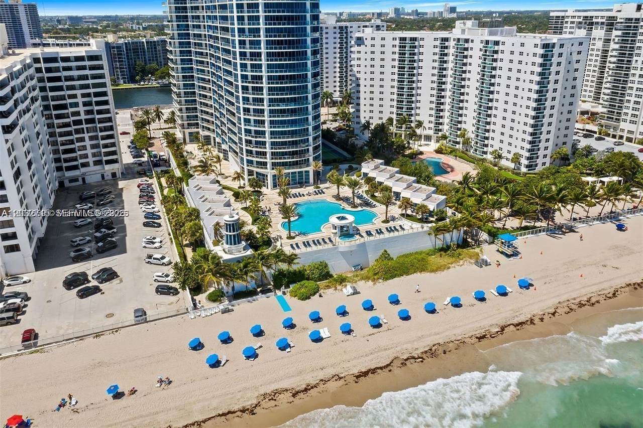 3101 Ocean Dr - Photo 1