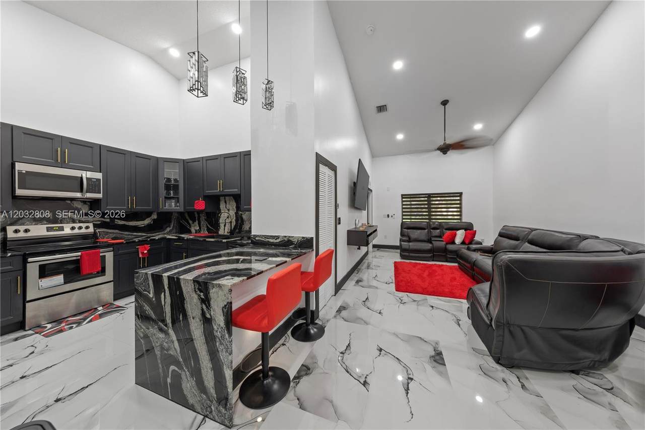 3245 11 Dr - Photo 1