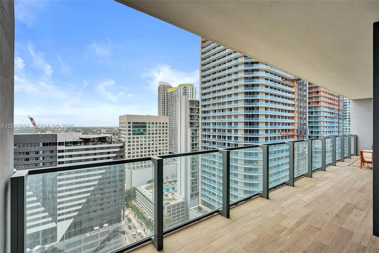 https://bt-photos.global.ssl.fastly.net/miami/1280_boomver_1_A12032894-2.jpg
