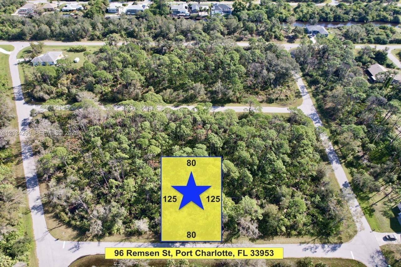96 Remsen St, Port Charlotte - Photo 1