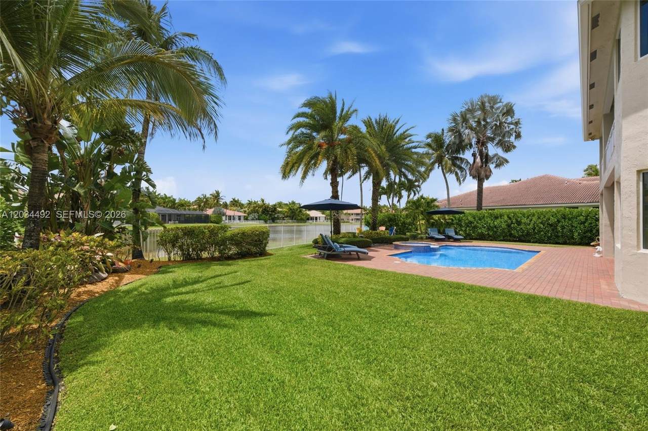 https://bt-photos.global.ssl.fastly.net/miami/1280_boomver_1_A12034492-2.jpg