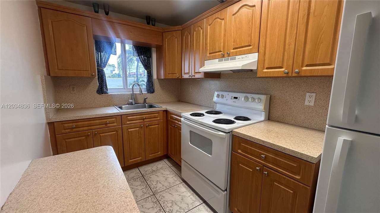 7646 Abbott Ave - Photo 1