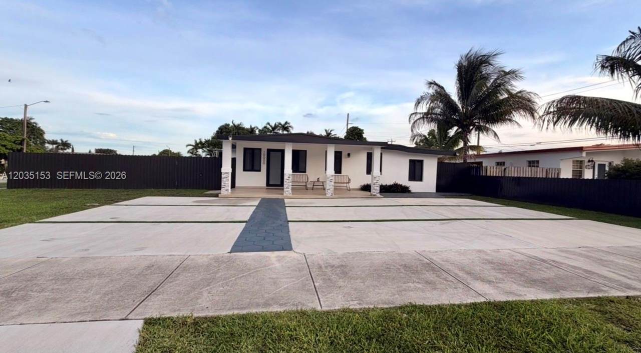https://bt-photos.global.ssl.fastly.net/miami/1280_boomver_1_A12035153-2.jpg