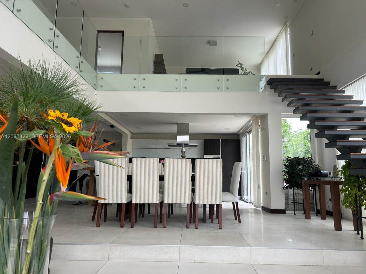 https://bt-photos.global.ssl.fastly.net/miami/1280_boomver_1_A12035429-2.jpg