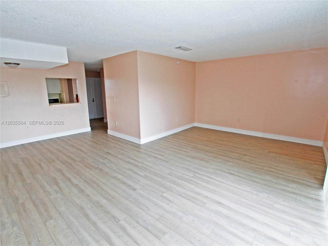 https://bt-photos.global.ssl.fastly.net/miami/1280_boomver_1_A12035564-2.jpg