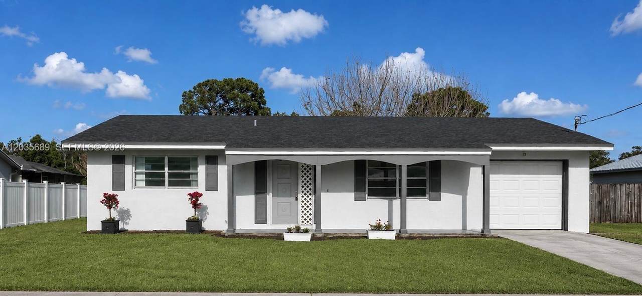 1781 Fairfield St - Photo 1