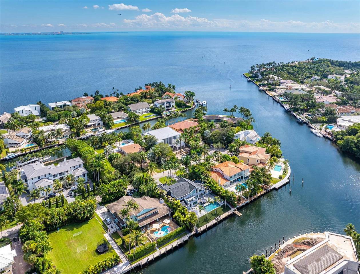 https://bt-photos.global.ssl.fastly.net/miami/1280_boomver_1_A12035965-2.jpg