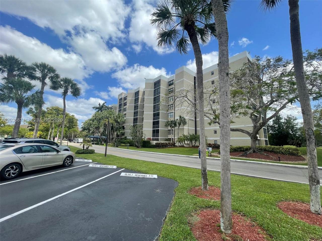 https://bt-photos.global.ssl.fastly.net/miami/1280_boomver_1_A12036871-2.jpg