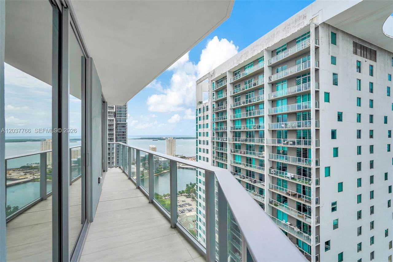 https://bt-photos.global.ssl.fastly.net/miami/1280_boomver_1_A12037766-2.jpg