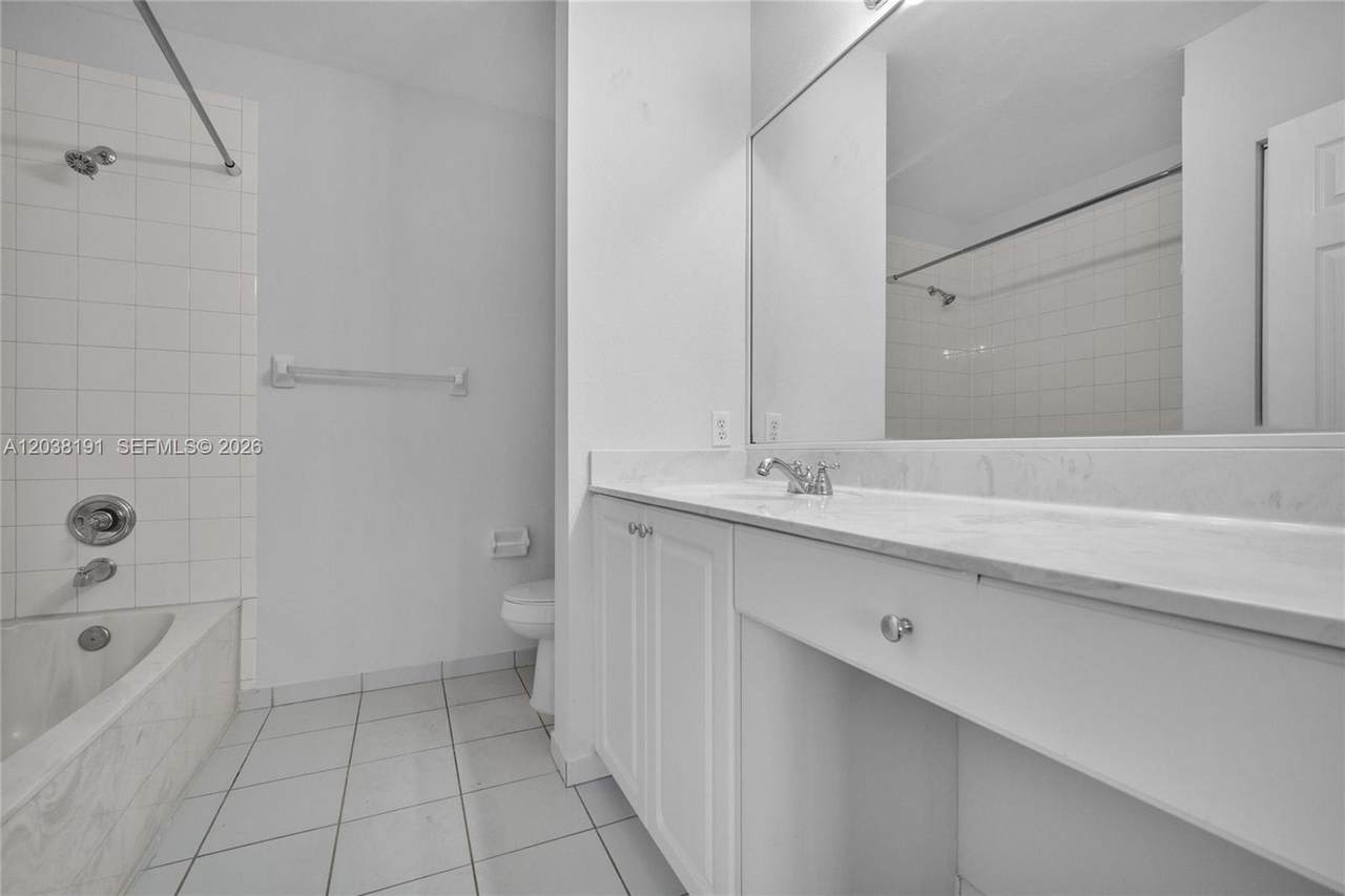 https://bt-photos.global.ssl.fastly.net/miami/1280_boomver_1_A12038191-2.jpg