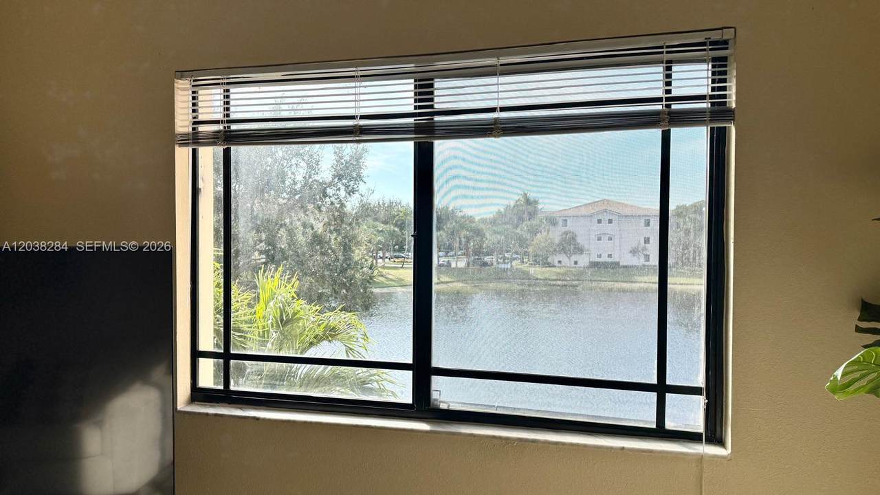 https://bt-photos.global.ssl.fastly.net/miami/1280_boomver_1_A12038284-2.jpg