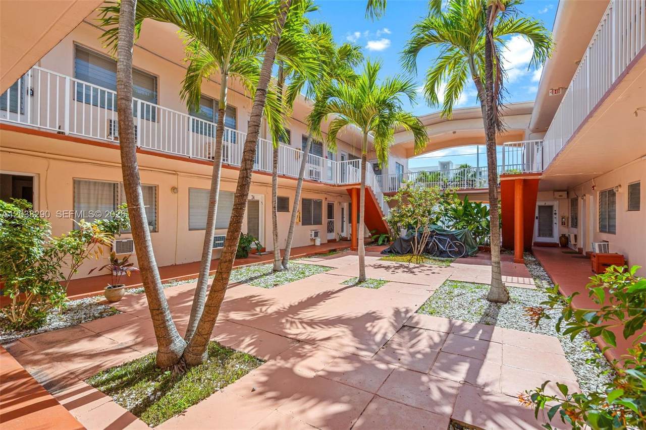 https://bt-photos.global.ssl.fastly.net/miami/1280_boomver_1_A12038290-2.jpg