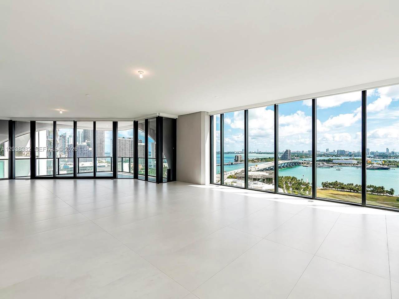 1000 Biscayne Blvd - Photo 1