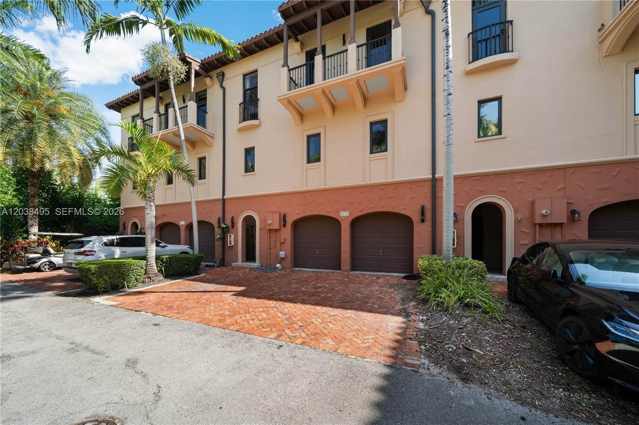 https://bt-photos.global.ssl.fastly.net/miami/1280_boomver_1_A12038495-2.jpg