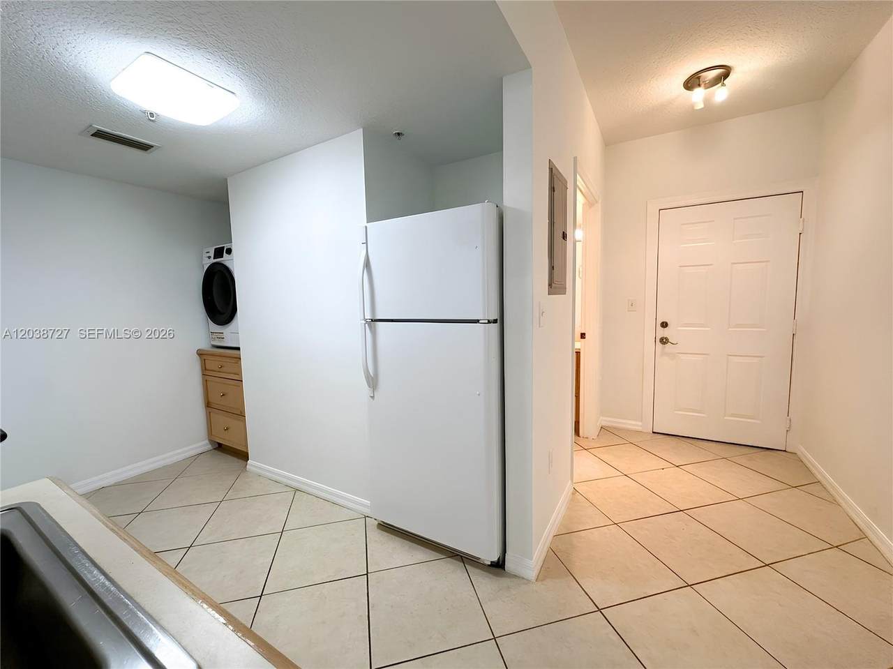 https://bt-photos.global.ssl.fastly.net/miami/1280_boomver_1_A12038727-2.jpg