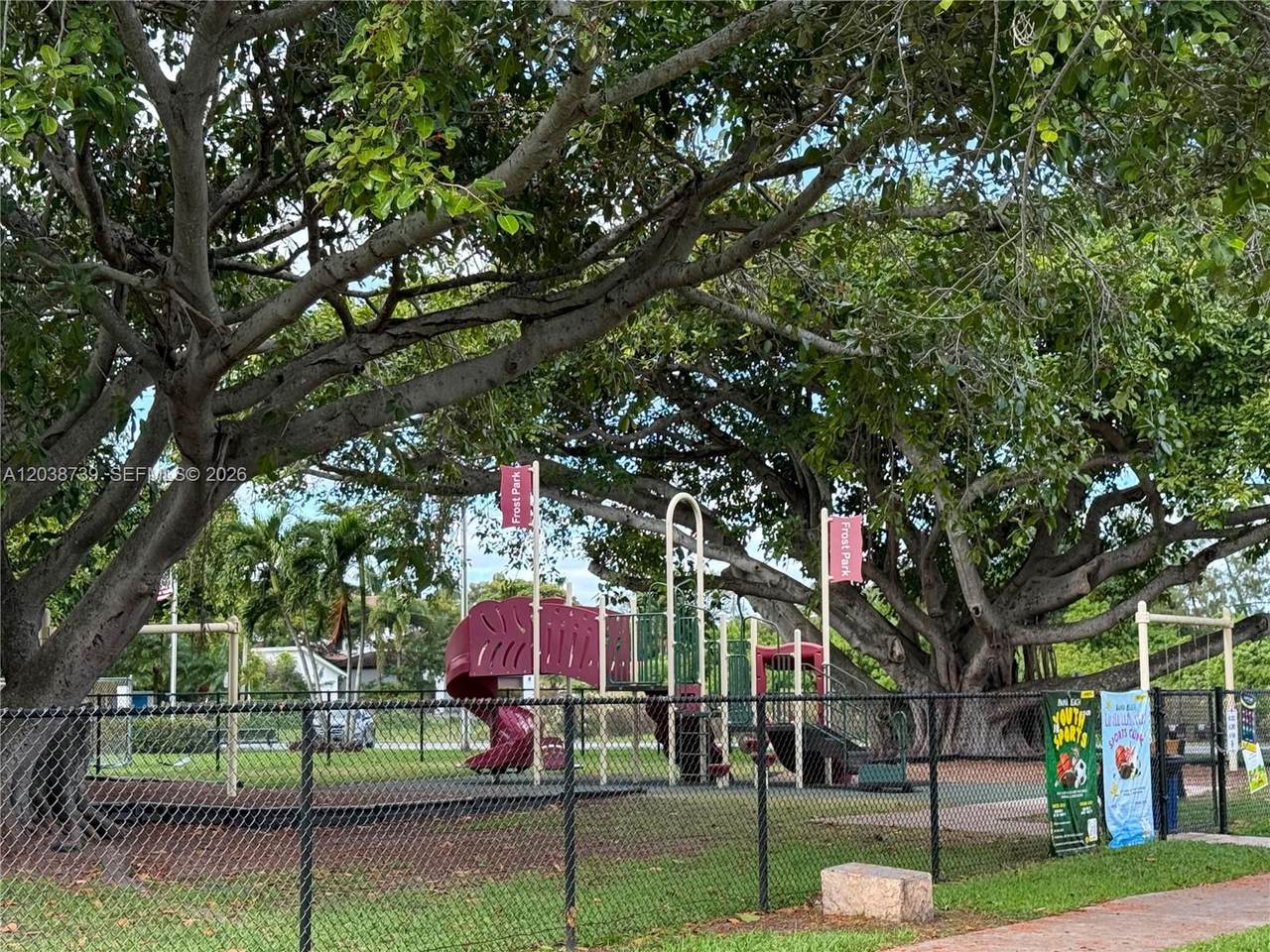 https://bt-photos.global.ssl.fastly.net/miami/1280_boomver_1_A12038739-2.jpg