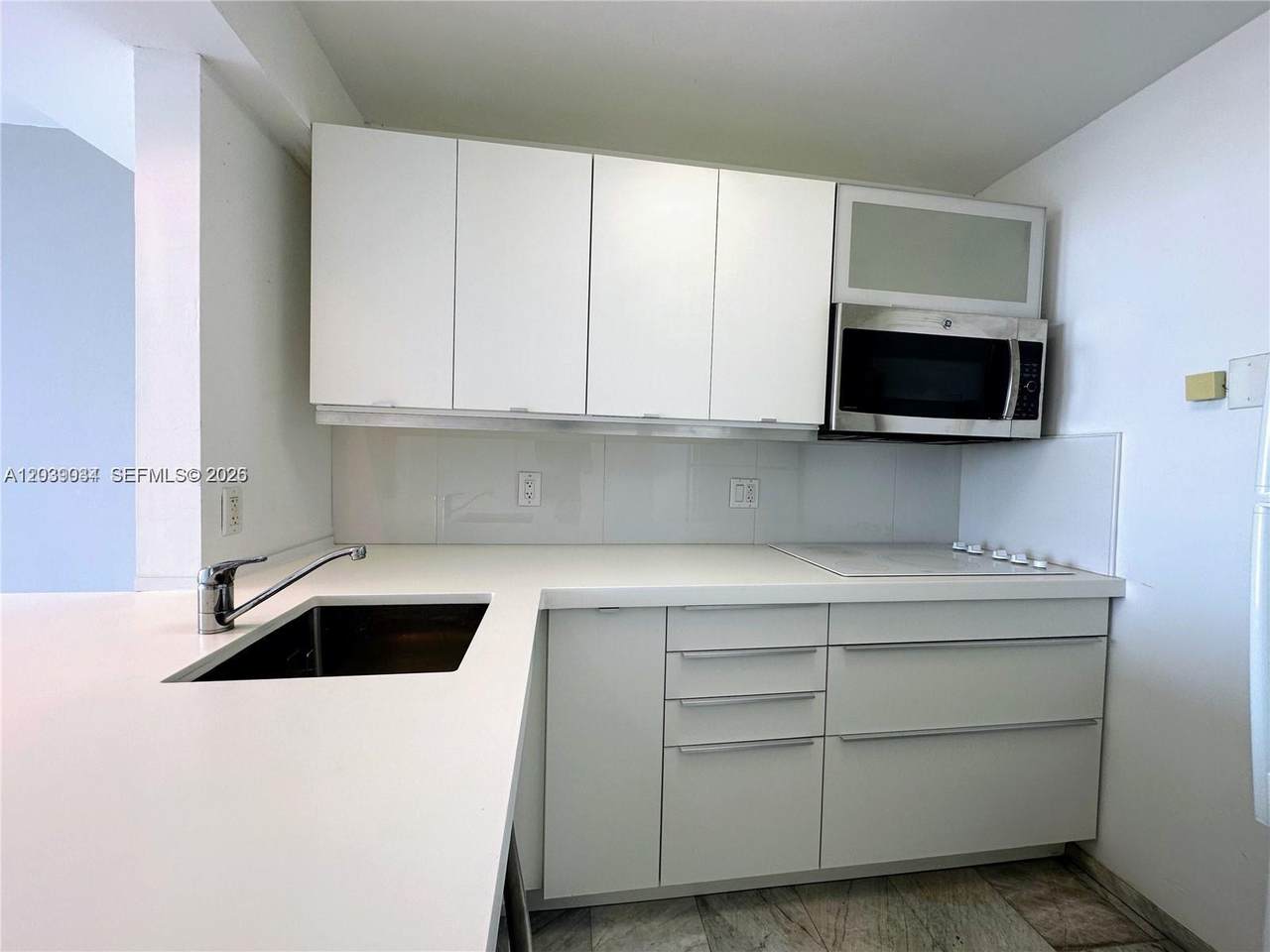 https://bt-photos.global.ssl.fastly.net/miami/1280_boomver_1_A12039034-2.jpg