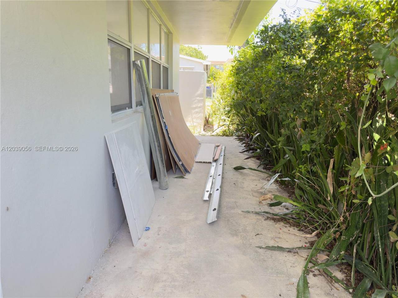 https://bt-photos.global.ssl.fastly.net/miami/1280_boomver_1_A12039056-2.jpg