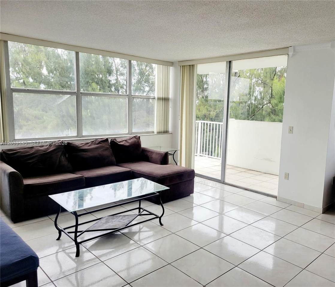 https://bt-photos.global.ssl.fastly.net/miami/1280_boomver_1_A12039145-2.jpg