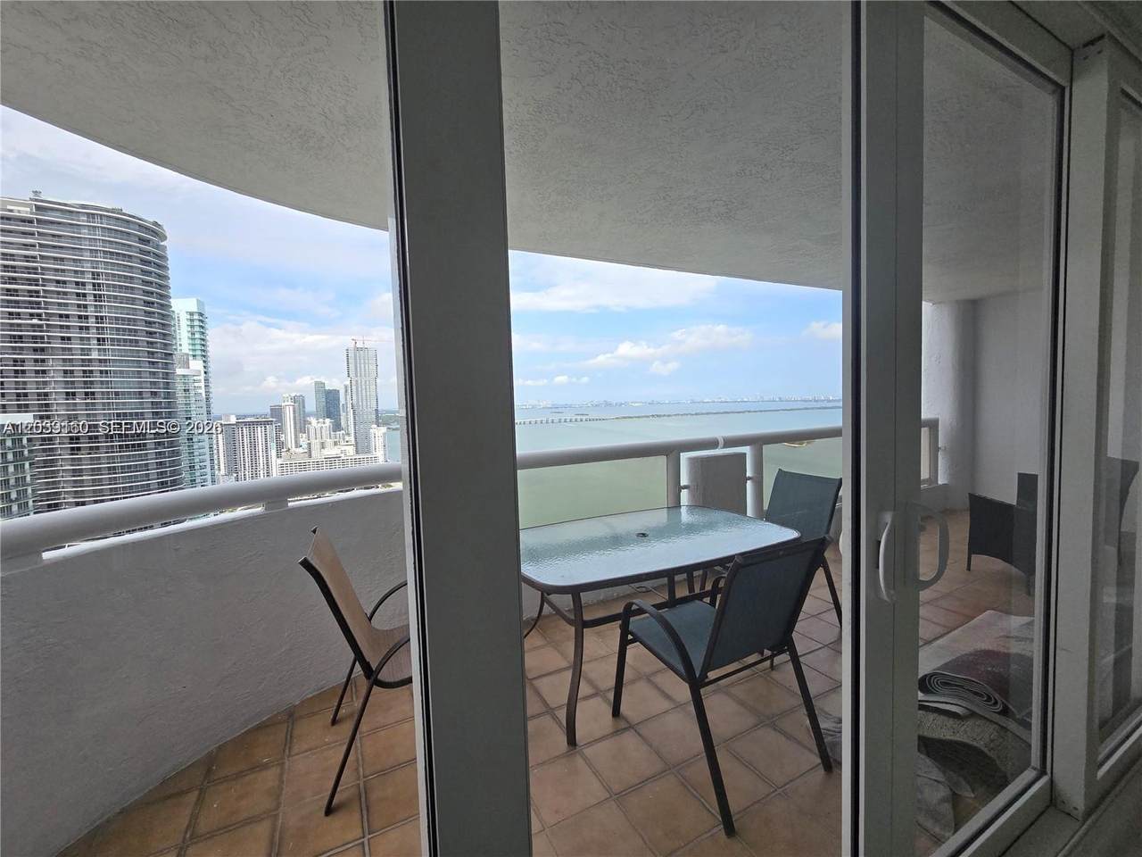 https://bt-photos.global.ssl.fastly.net/miami/1280_boomver_1_A12039160-2.jpg