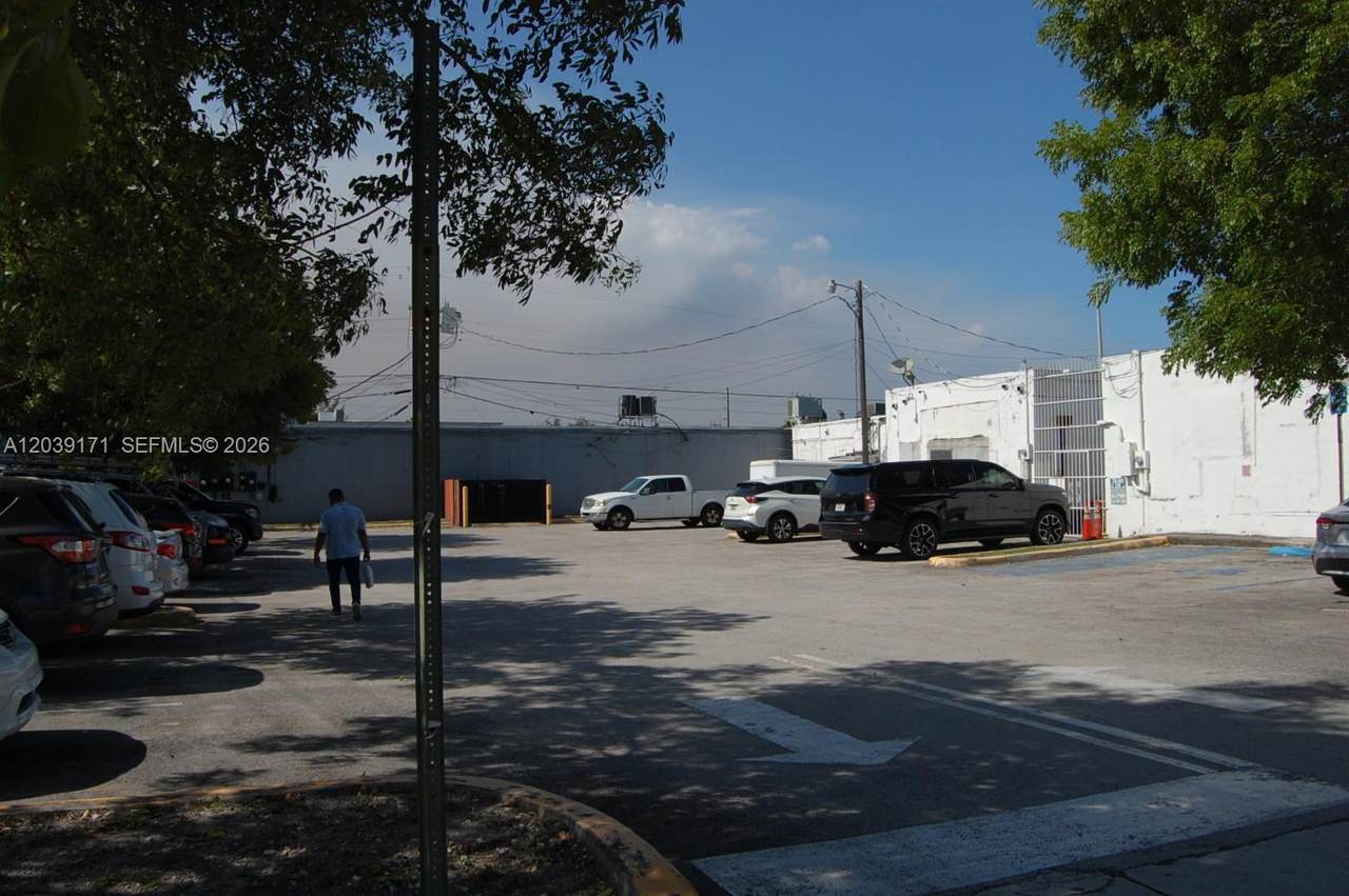 https://bt-photos.global.ssl.fastly.net/miami/1280_boomver_1_A12039171-2.jpg