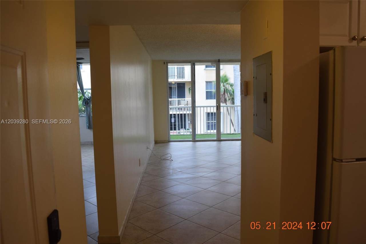 https://bt-photos.global.ssl.fastly.net/miami/1280_boomver_1_A12039280-2.jpg