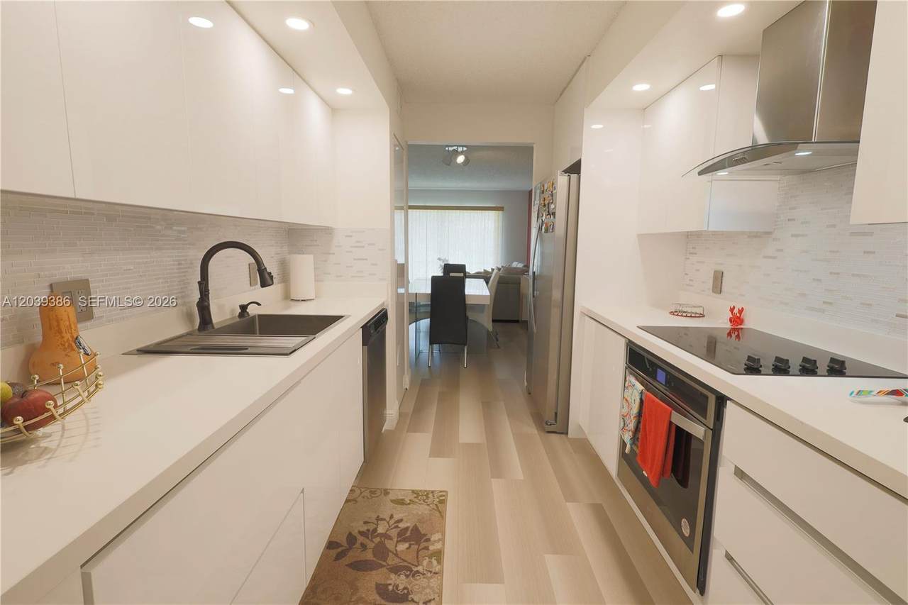 12750 15th St - Photo 1