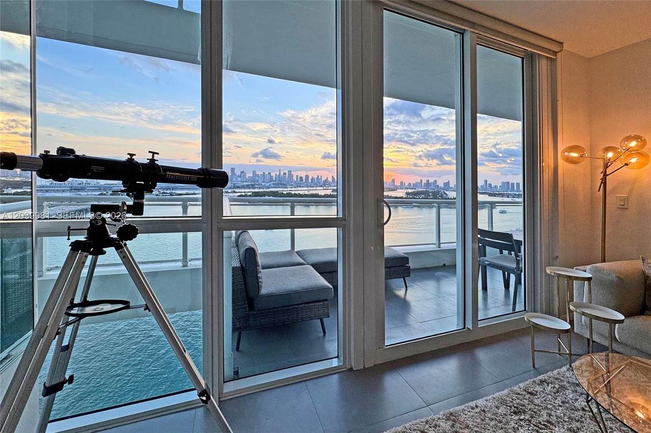 https://bt-photos.global.ssl.fastly.net/miami/1280_boomver_1_A12039981-2.jpg