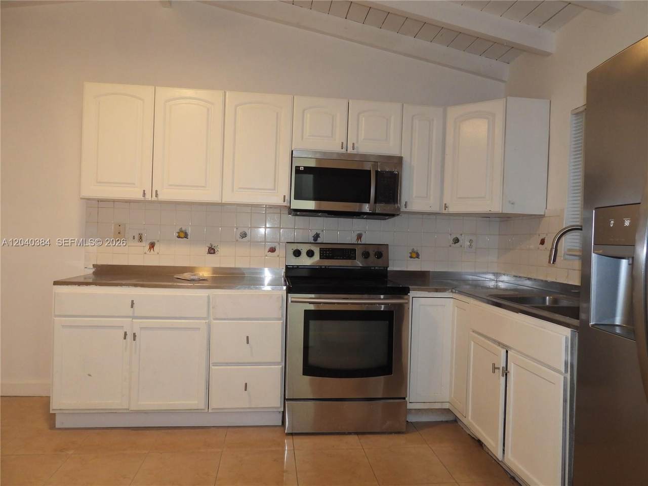 1572 149th St - Photo 1