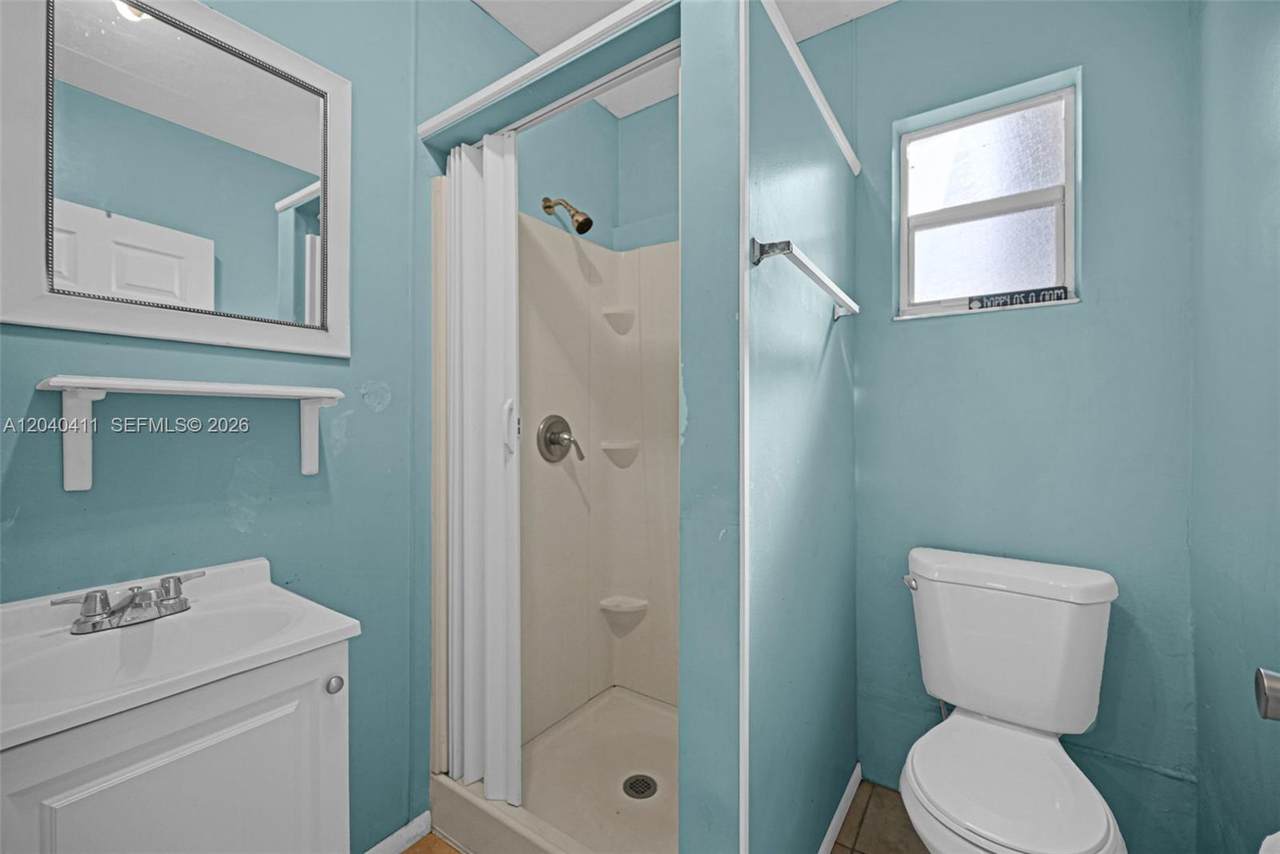 https://bt-photos.global.ssl.fastly.net/miami/1280_boomver_1_A12040411-2.jpg
