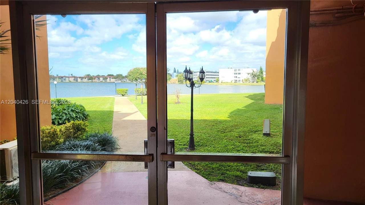 https://bt-photos.global.ssl.fastly.net/miami/1280_boomver_1_A12040426-2.jpg