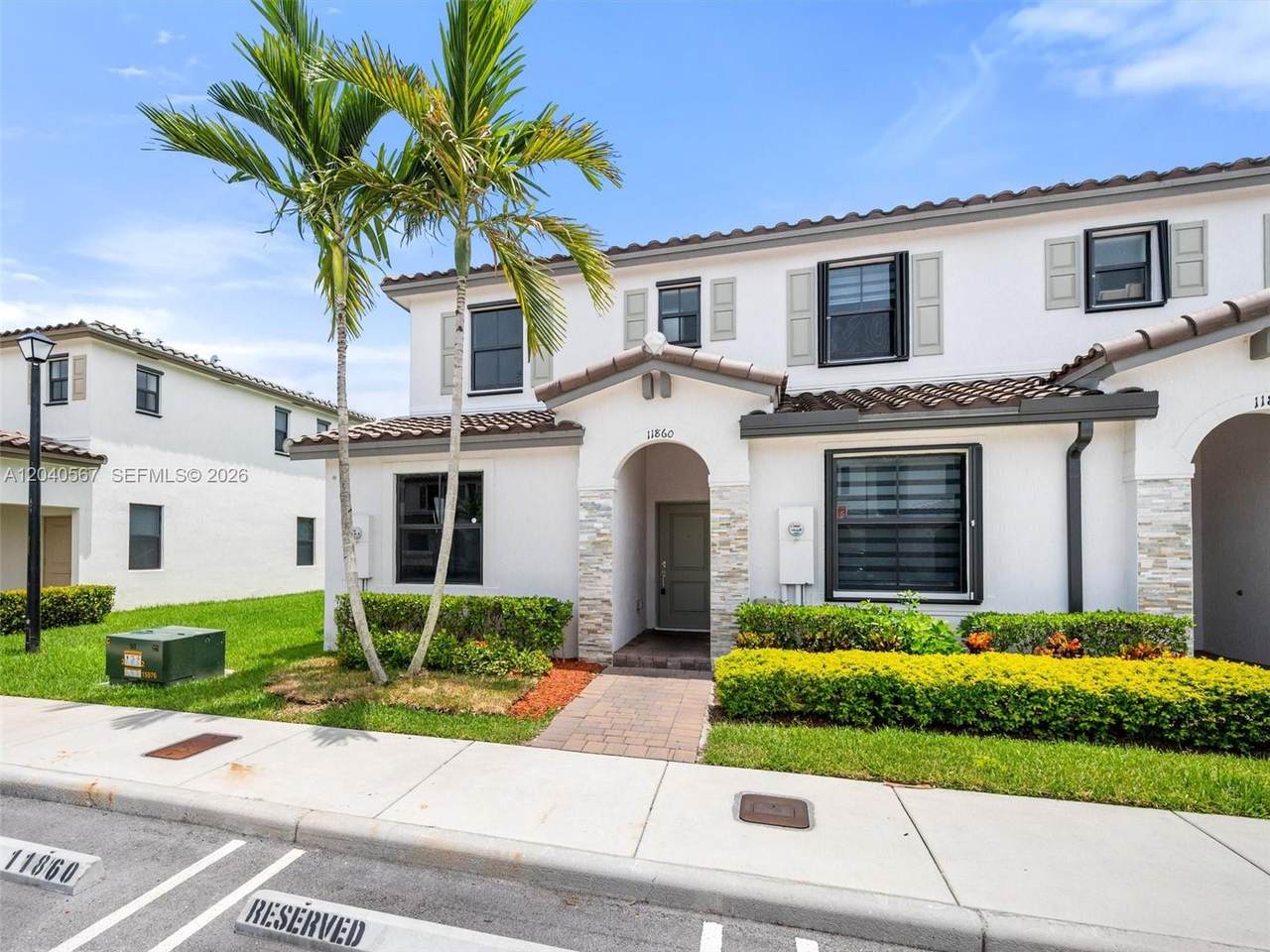 https://bt-photos.global.ssl.fastly.net/miami/1280_boomver_1_A12040567-2.jpg