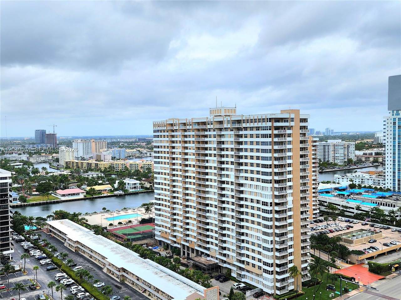 https://bt-photos.global.ssl.fastly.net/miami/1280_boomver_1_A12040571-2.jpg