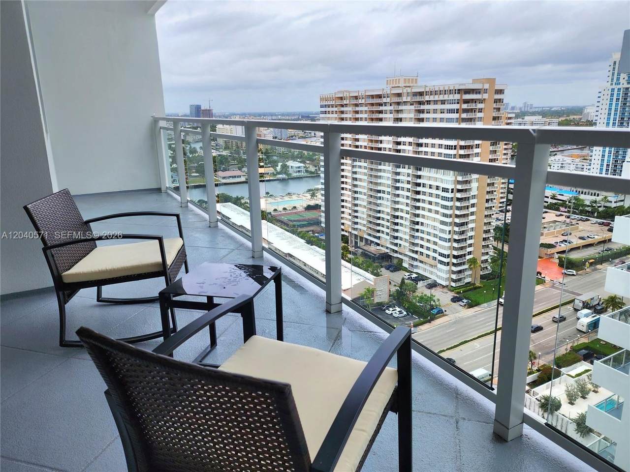 https://bt-photos.global.ssl.fastly.net/miami/1280_boomver_1_A12040571-2.jpg