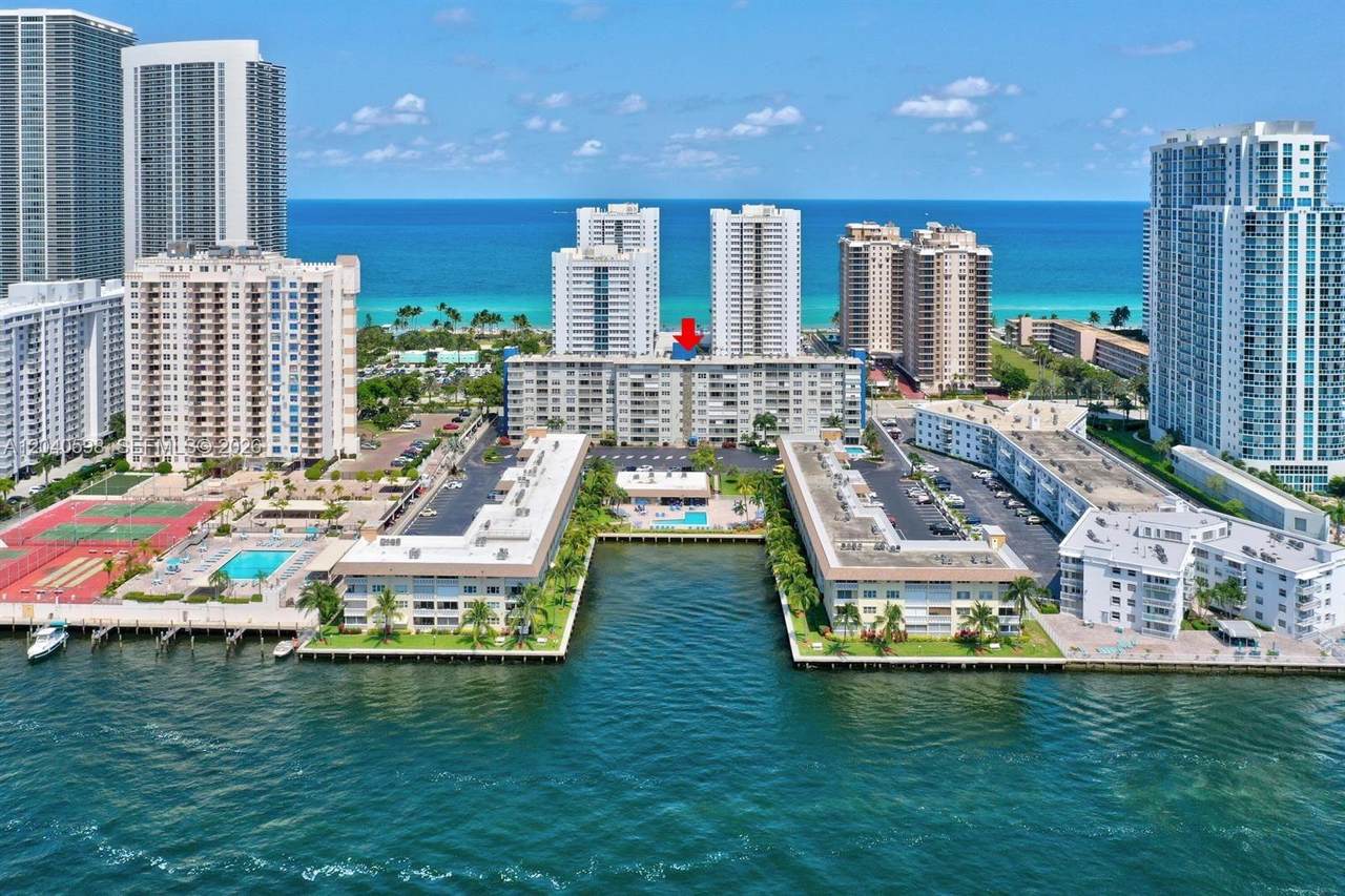 1893 Ocean Dr - Photo 1