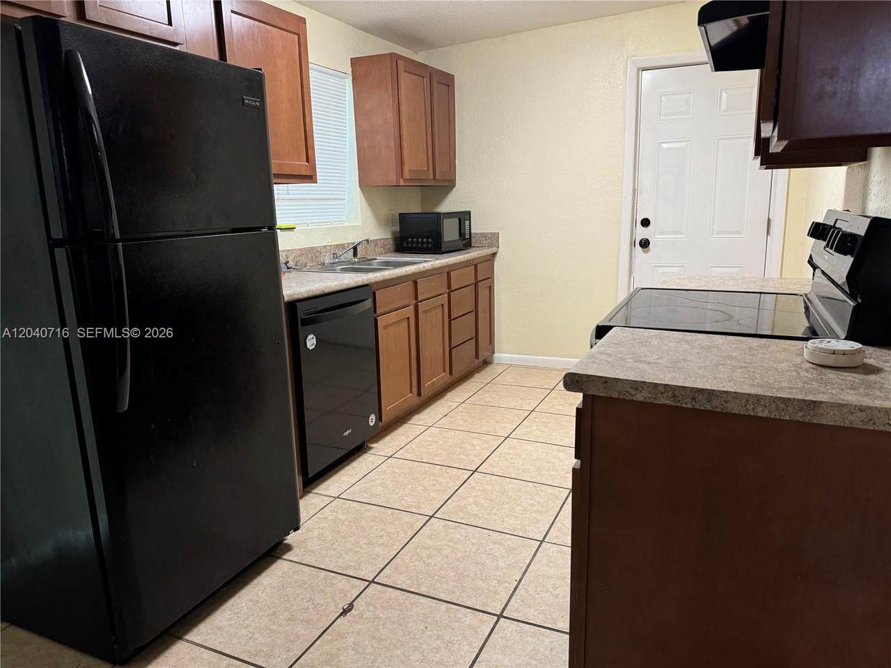 https://bt-photos.global.ssl.fastly.net/miami/1280_boomver_1_A12040716-2.jpg