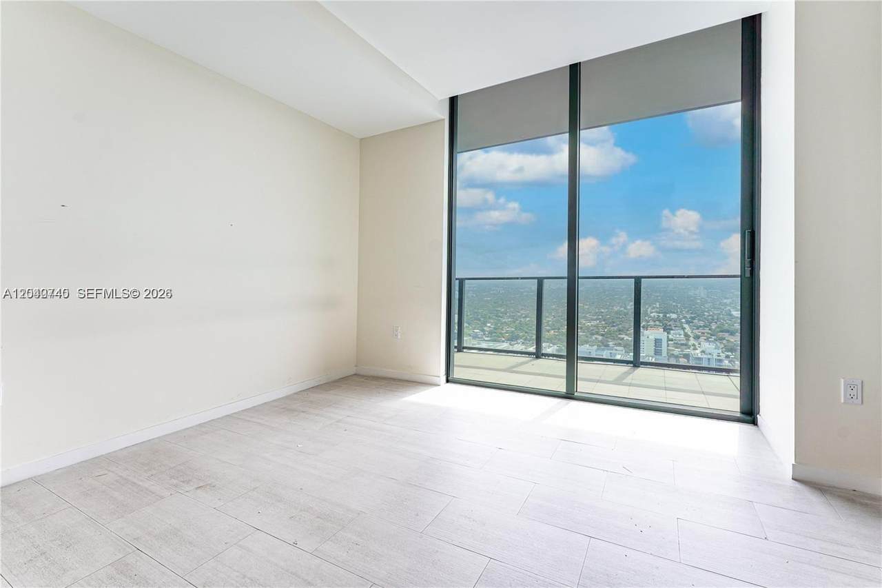 https://bt-photos.global.ssl.fastly.net/miami/1280_boomver_1_A12040740-2.jpg