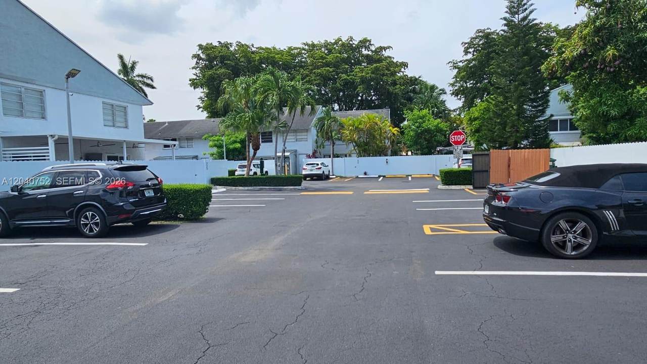 https://bt-photos.global.ssl.fastly.net/miami/1280_boomver_1_A12040752-2.jpg