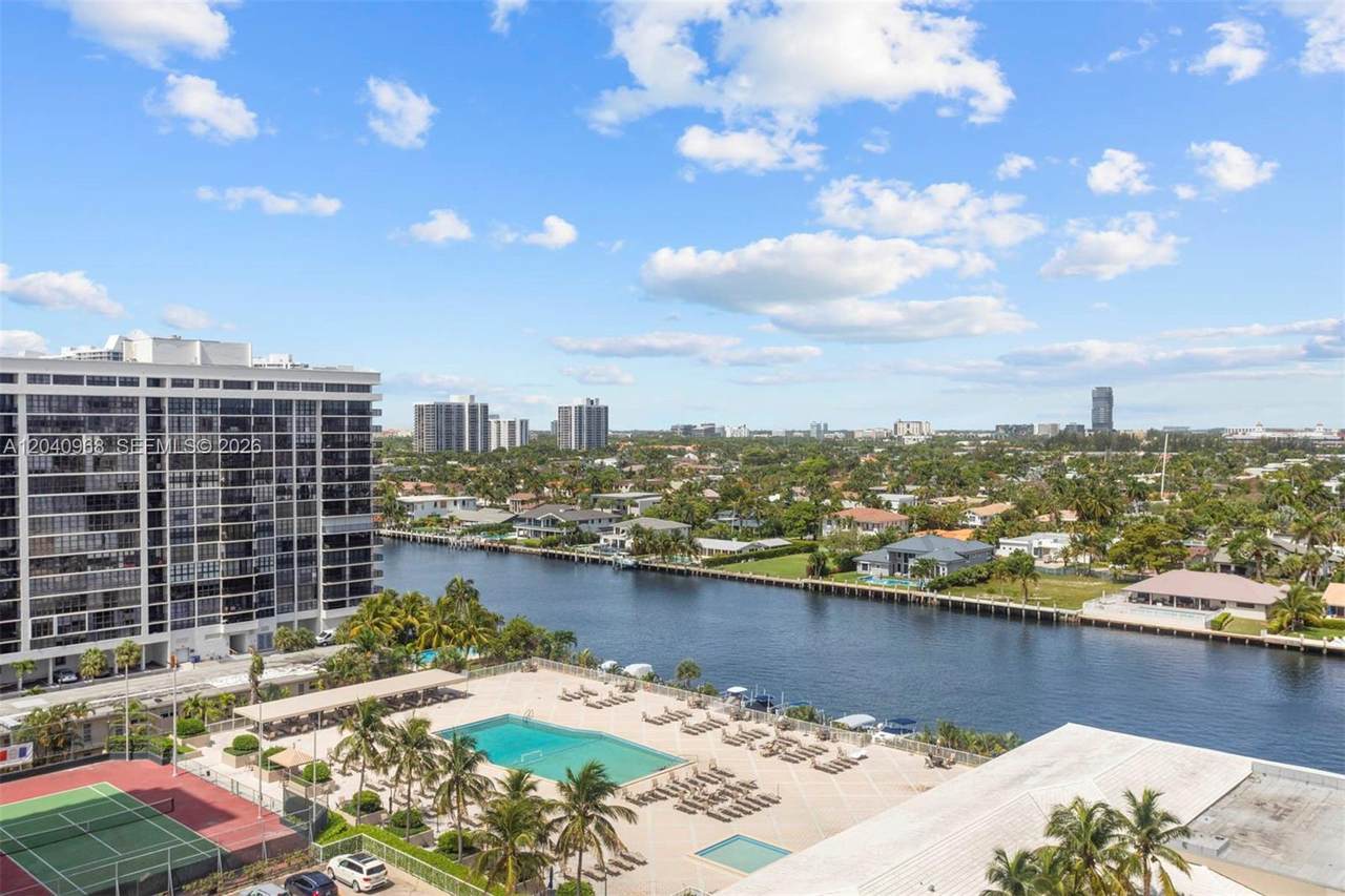 1965 Ocean Dr - Photo 1