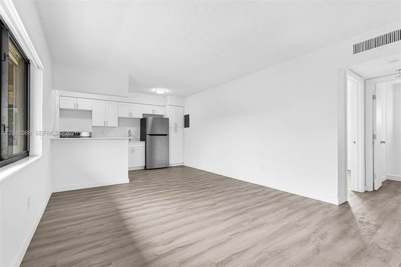 13210 Memorial Hwy - Photo 1