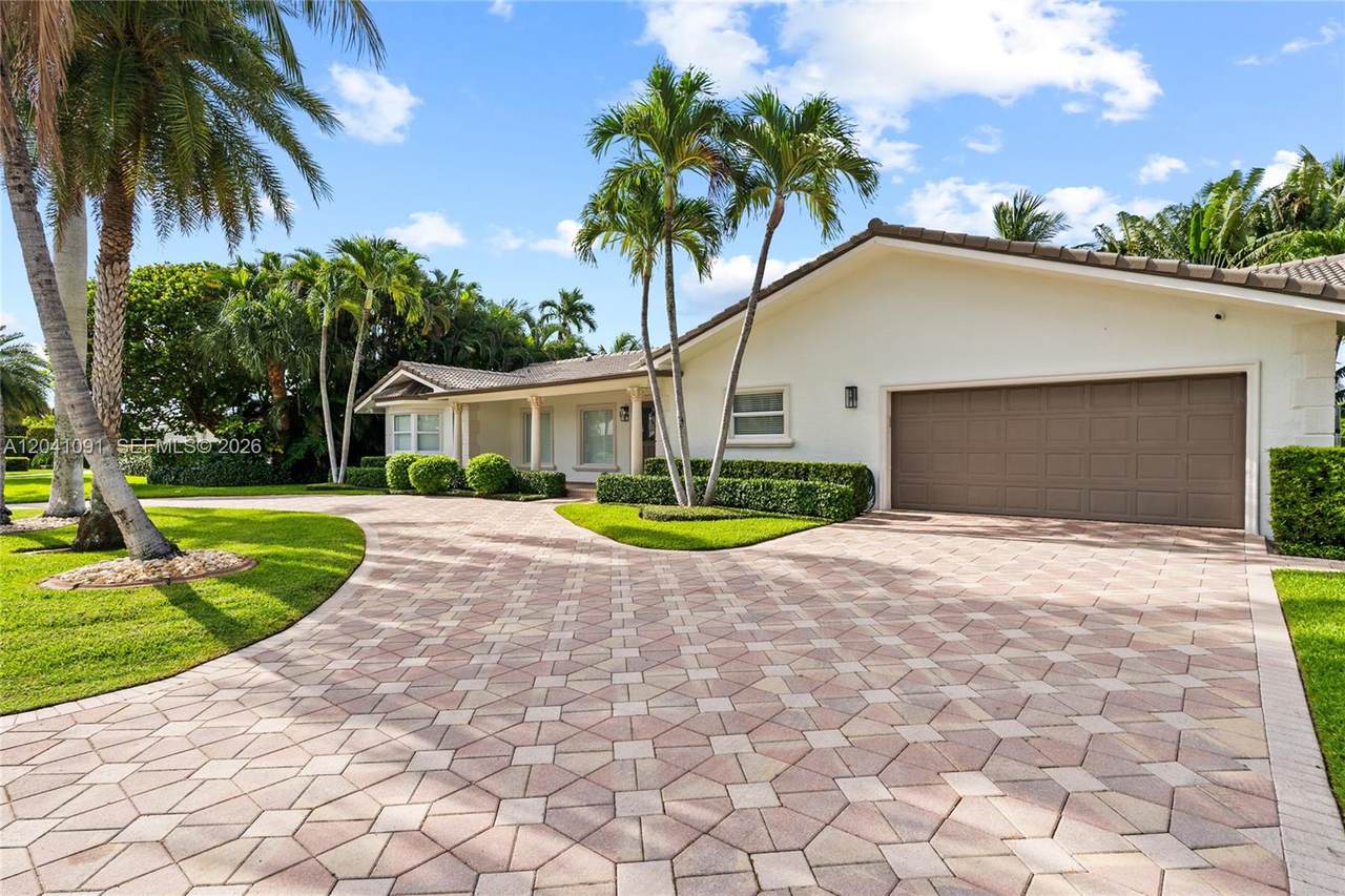 18 Eleuthera Dr - Photo 1
