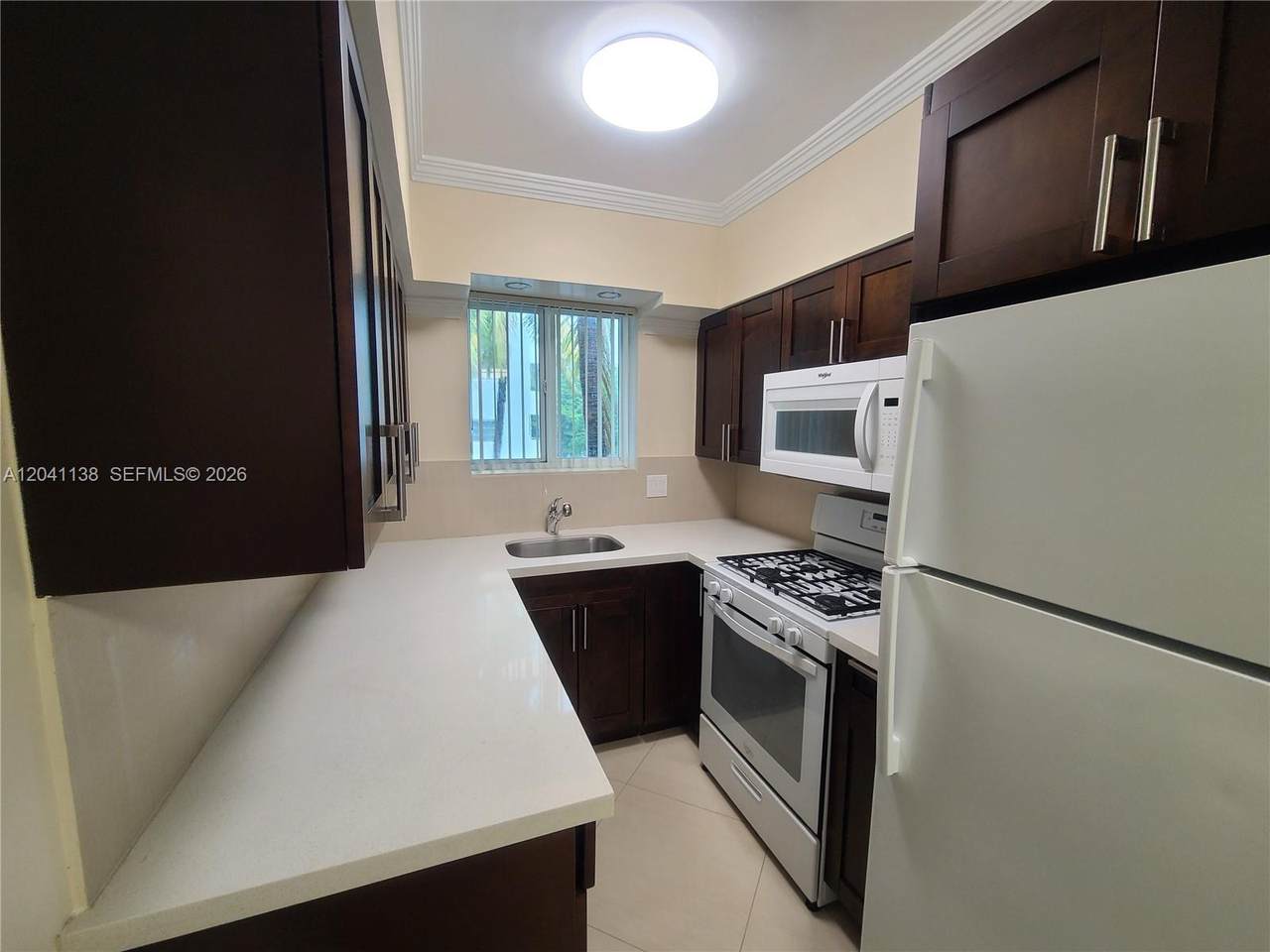 https://bt-photos.global.ssl.fastly.net/miami/1280_boomver_1_A12041138-2.jpg