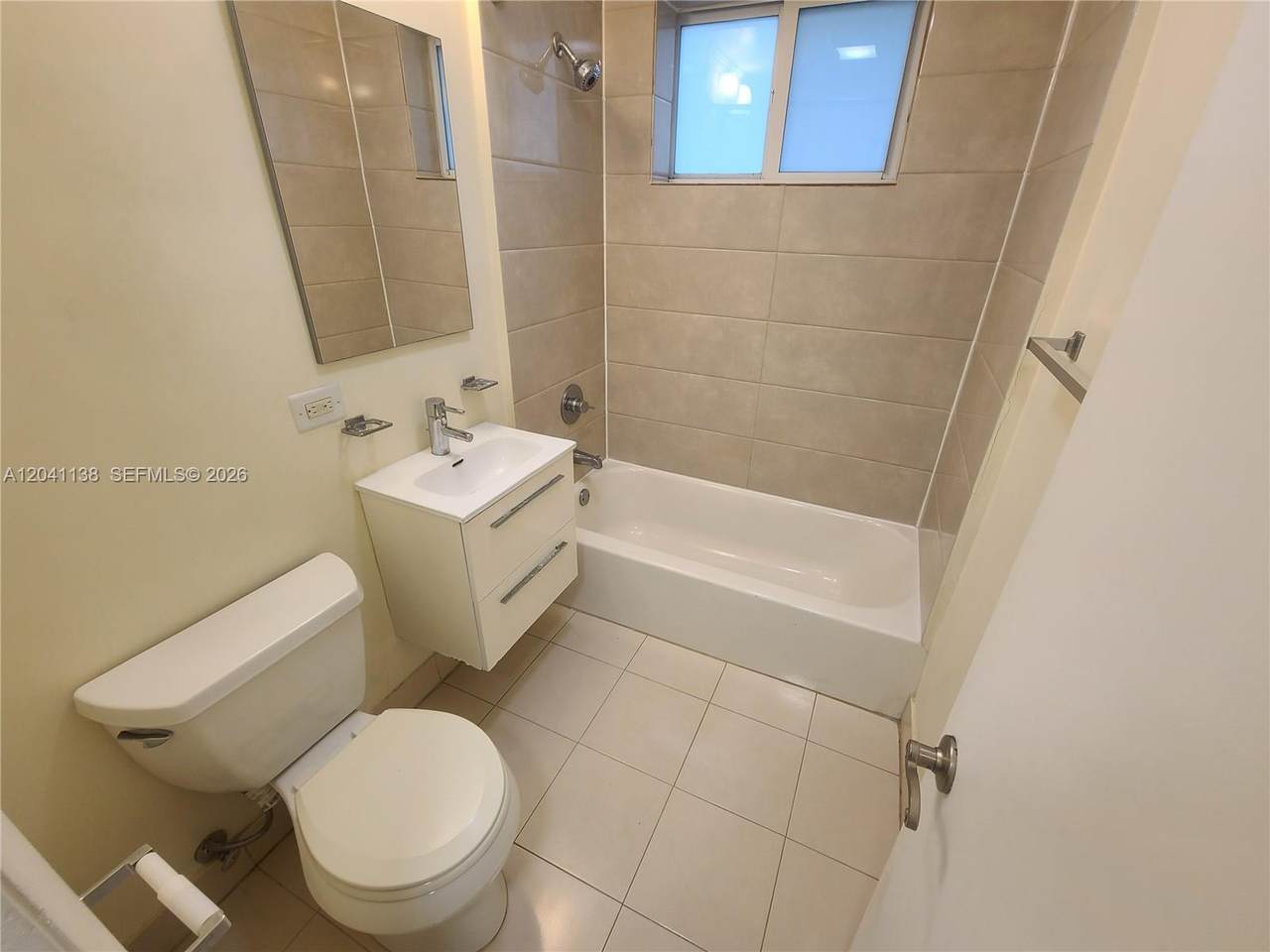 https://bt-photos.global.ssl.fastly.net/miami/1280_boomver_1_A12041138-2.jpg