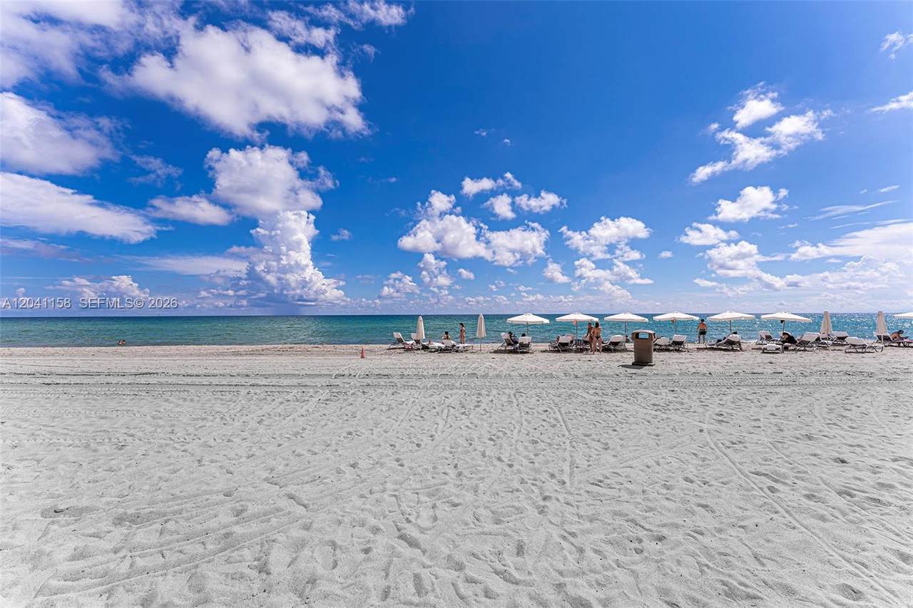 15901 Collins Ave - Photo 1