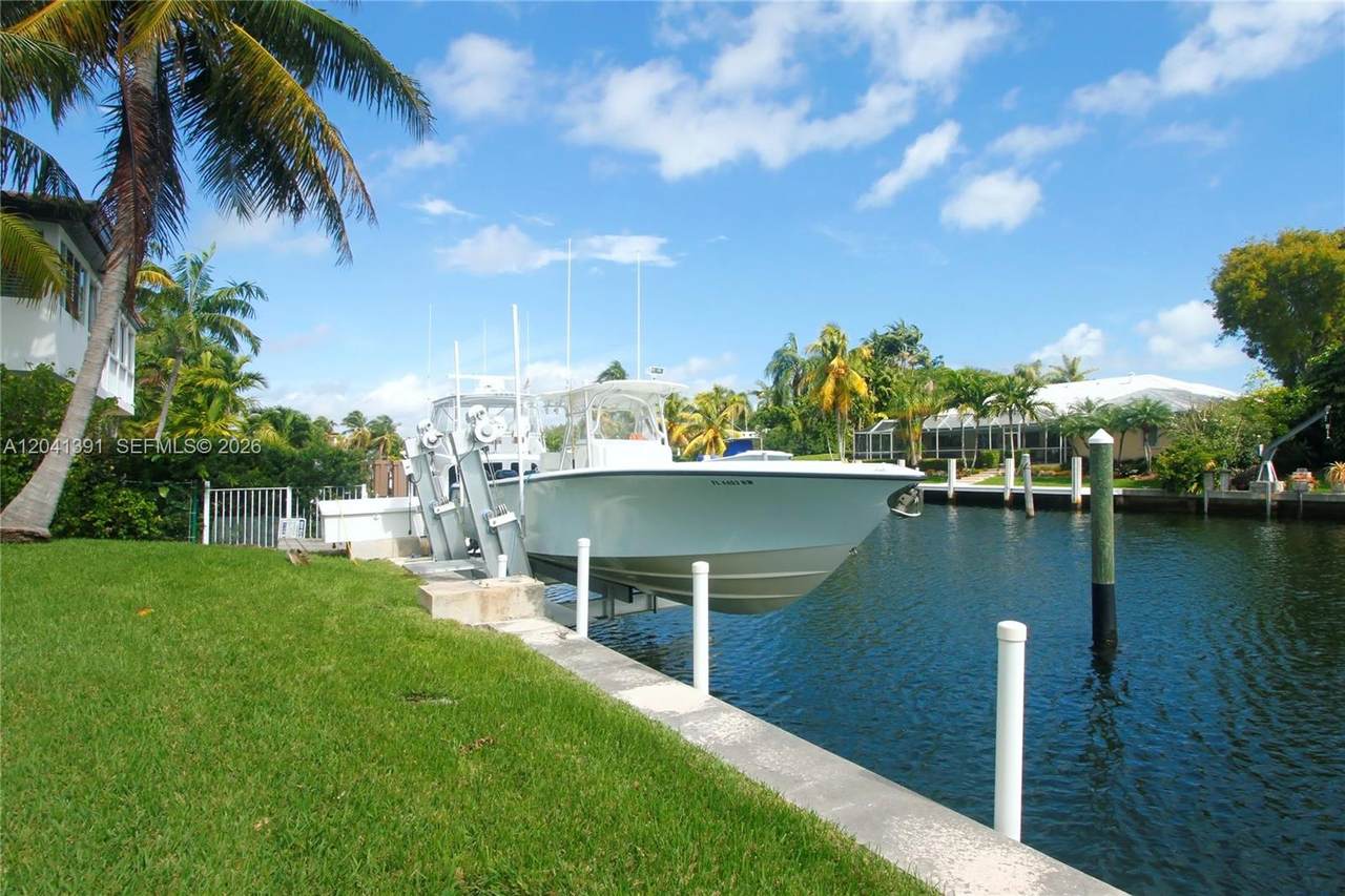 https://bt-photos.global.ssl.fastly.net/miami/1280_boomver_1_A12041391-2.jpg